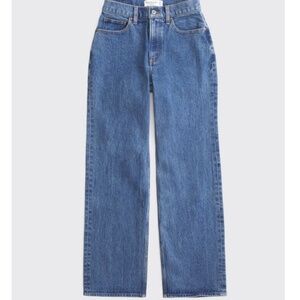 A&F The 90s Relaxed Jean High Rise Curve Love